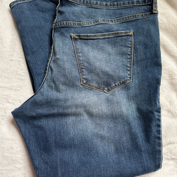 Women’s universal thread mid rise skinny - Picture 3 of 6